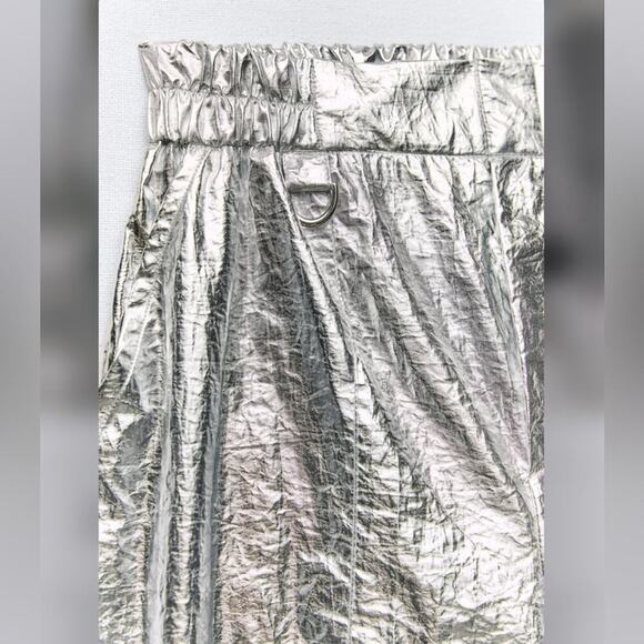 Zara Silver WIDE LEG METALLIC PANTS Size Large - Picture 7 of 13